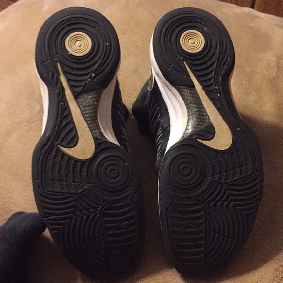 Nike Hyperdunks - Picture 5 of 5